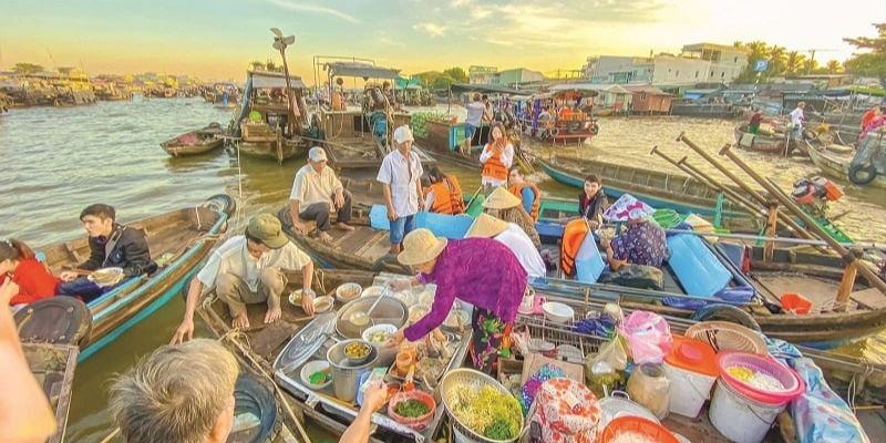 What to do in the West? Go to  Cai Rang floating market