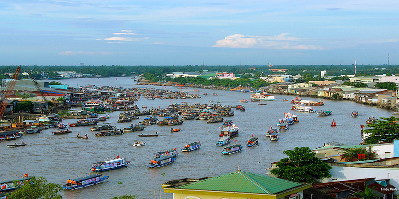 Can Tho 1 day tour at Cai Rang floating market at Ms. Thuy's house